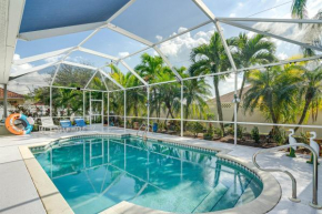 6 Mi to Dtwn Cape Coral Home with Backyard Oasis!